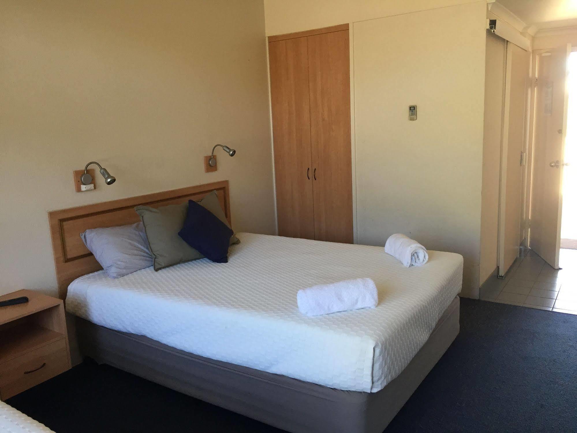 Banana Hotel Motel 外观 照片